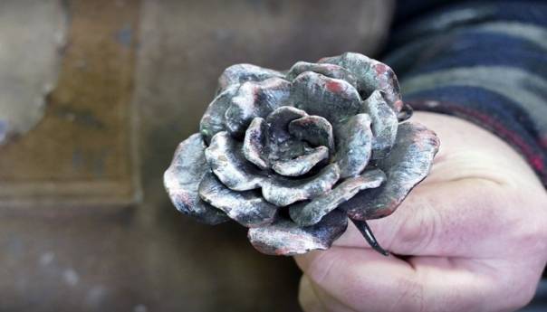 Kovačkom vatrom pravi umjetnička djela