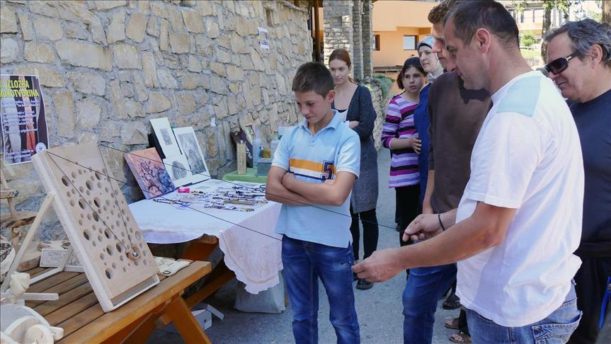 Novi Travnik : Goran Kovač napravio neobičnu igru za sve uzraste