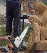 Izrada skulpture od drveta